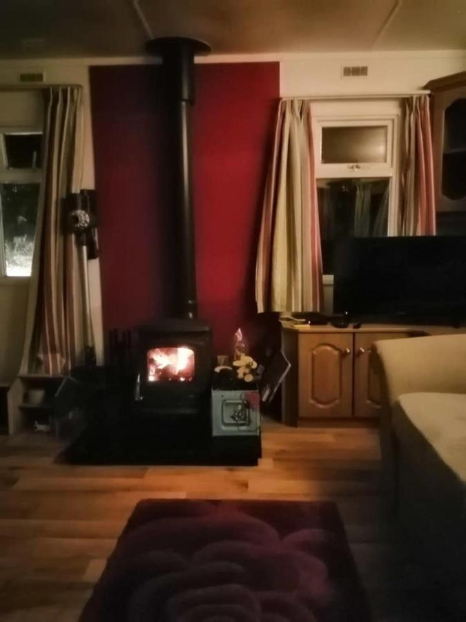 Midden Manor Country Stay On A Working Dairy Farm Ballymena Zewnętrze zdjęcie
